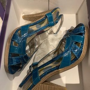 Madden girl Sandler heels